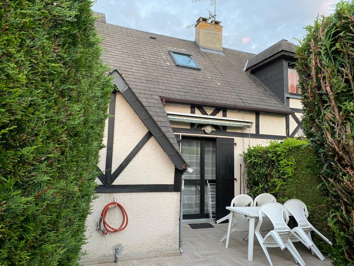 Cottage A Cabourg Zewnętrze zdjęcie